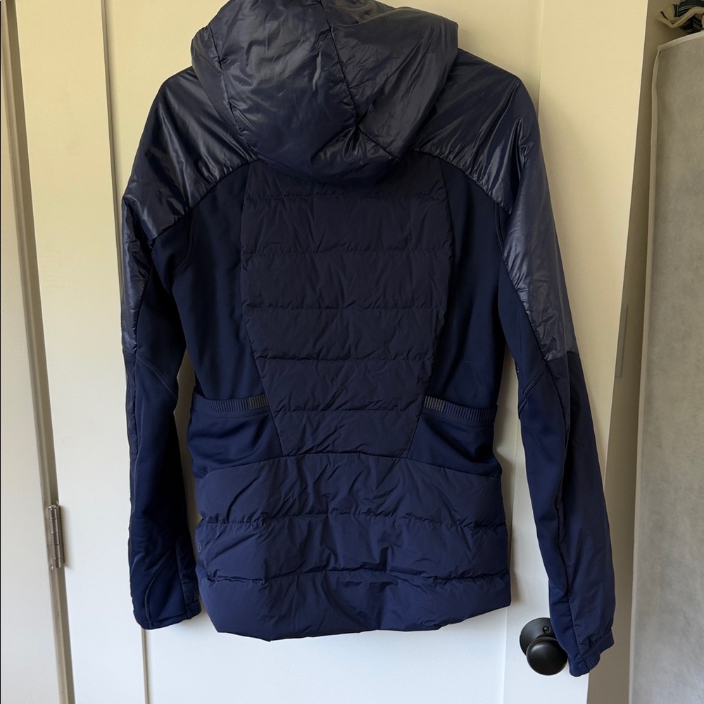 lululemon athletica Hooded Jacket - Picture 3 of 4